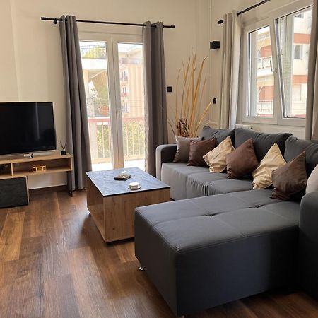 Navaro Apartments Pátra Eksteriør bilde