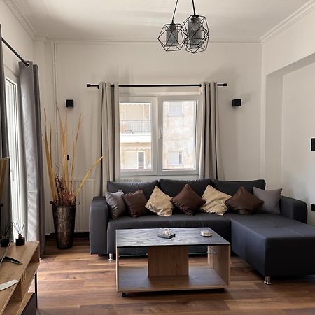 Navaro Apartments Pátra Eksteriør bilde