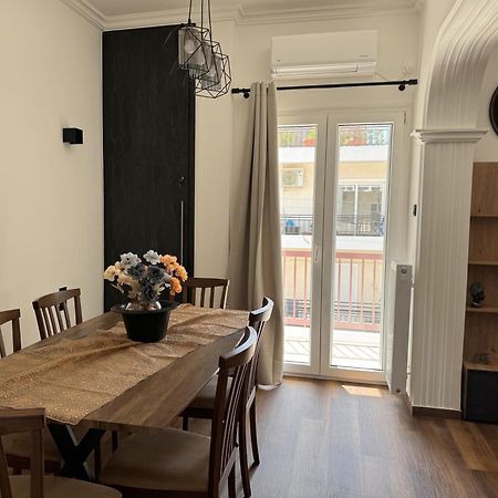 Navaro Apartments Pátra Eksteriør bilde